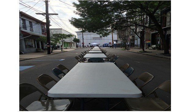 table and chairs from food truck 2015